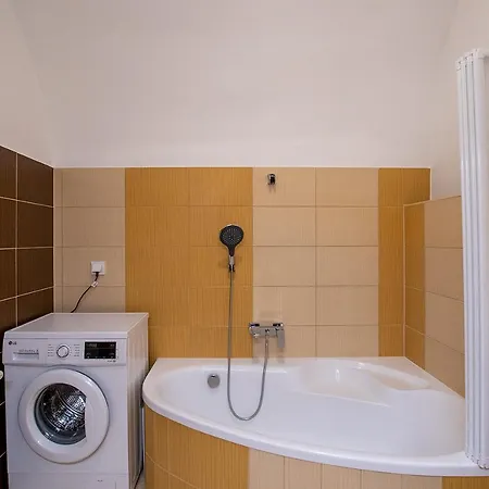 Zora Lak Appartement *