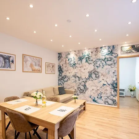 Apartment Zora Lak